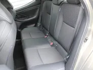 Mazda 2 Hybrid 1.5 Agile | Comfort pakket | Trekhaak | CarPlay | Camera | Stuur-/stoelverwarming | Cruise adapt. | 15' LM |