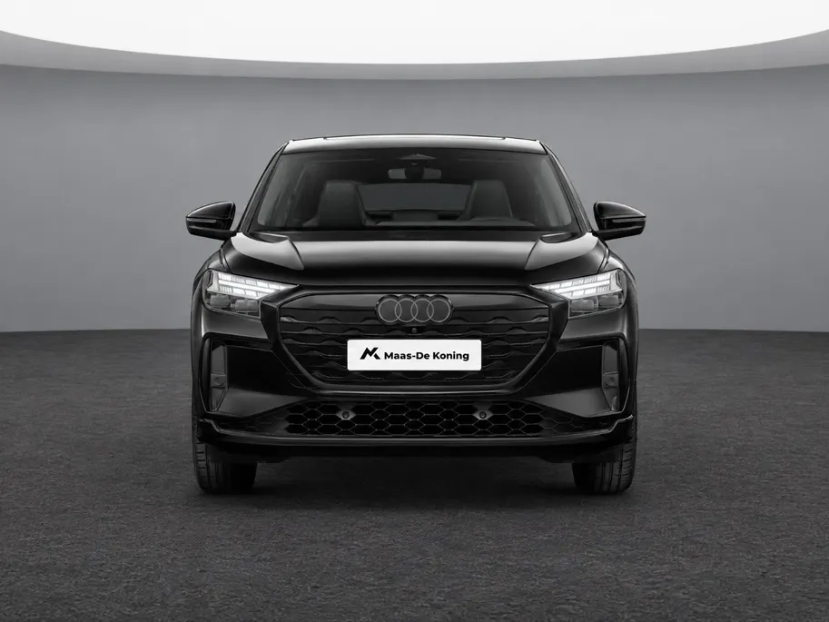 Audi Q4 Sportback e-tron S edition performance 286 PK · Tech plus · Glazen panoramadak · Lederen bekleding