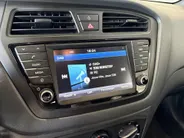 Hyundai i20 1.0 T-GDI Black Edition Navigatie