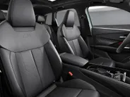 Audi Q3 e-hybrid S edition 272 PK · Tech plus · Glazen panoramadak · Optiekpakket zwart