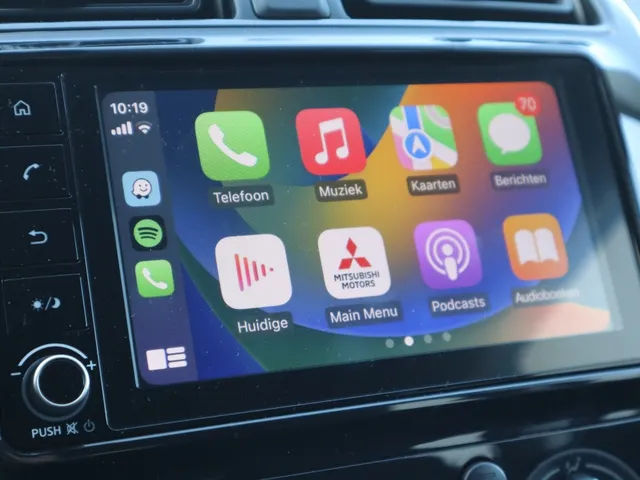 Mitsubishi Space Star 1.2 Connect+ Apple/AndroidAuto