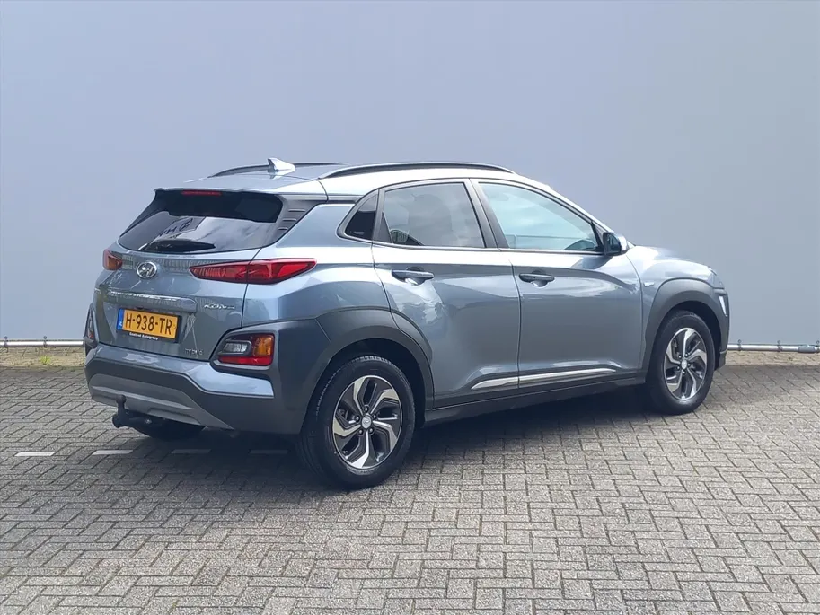 Hyundai Kona GDI 141pk HEV 2WD Aut. Fashion + Trekhaak / Navigatie + Camera / Climate en Cruisecontrol