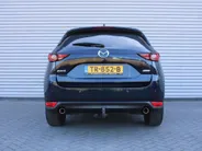 Mazda CX-5 2.0 SkyActiv-G 165 Skylease Luxury | Trekhaak | 360 Camera | Leer | Stuur-/stoelverwarming | HUD | Bose | Elek. stoelverstelling | 19' LM | All seasons |