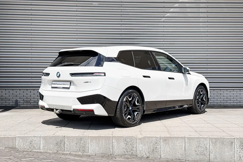 BMW iX xDrive40 Business Edition Plus 77 kWh
