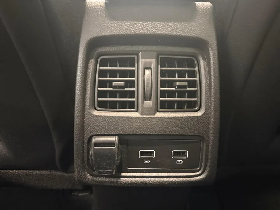 Renault Captur 1.6 HYBRID | AUTOMAAT | RS-LINE | TREKHAAK |