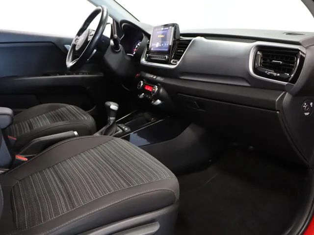 Kia Stonic 1.0 T-GDi MHEV DynamicPlusLine AUTOMAAT