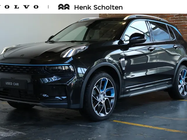 Lynk & Co 01