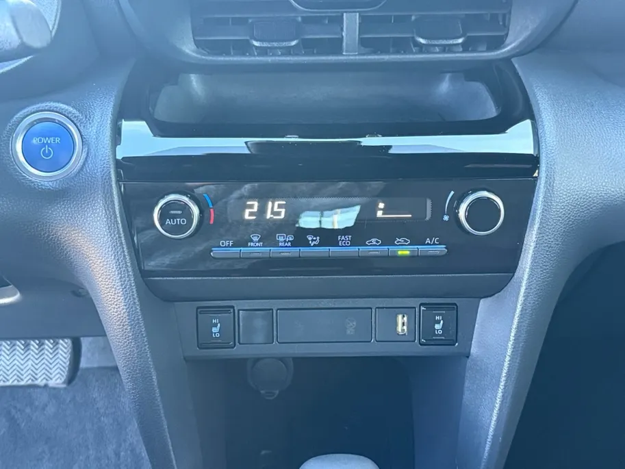 Toyota Yaris Cross 1.5 Hybrid Team D | Camera | Navigatie | Draadloos Apple/Android