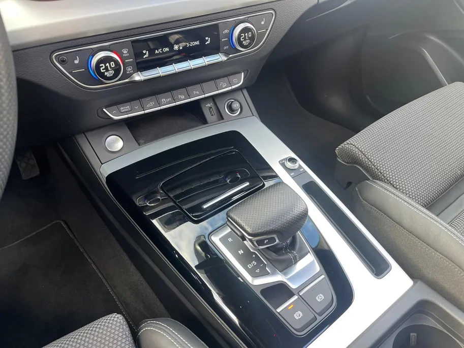Audi Q5 Sportback 50 TFSI e S edition Competition Panorama dak | Carplay | 360 Camera | Virtual Cockpit