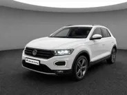 Volkswagen T-Roc 1.5 TSI 150pk DSG Sport · Camera · Trekhaak · Navigatie · Stoelverwarming · 18'' Inch ·