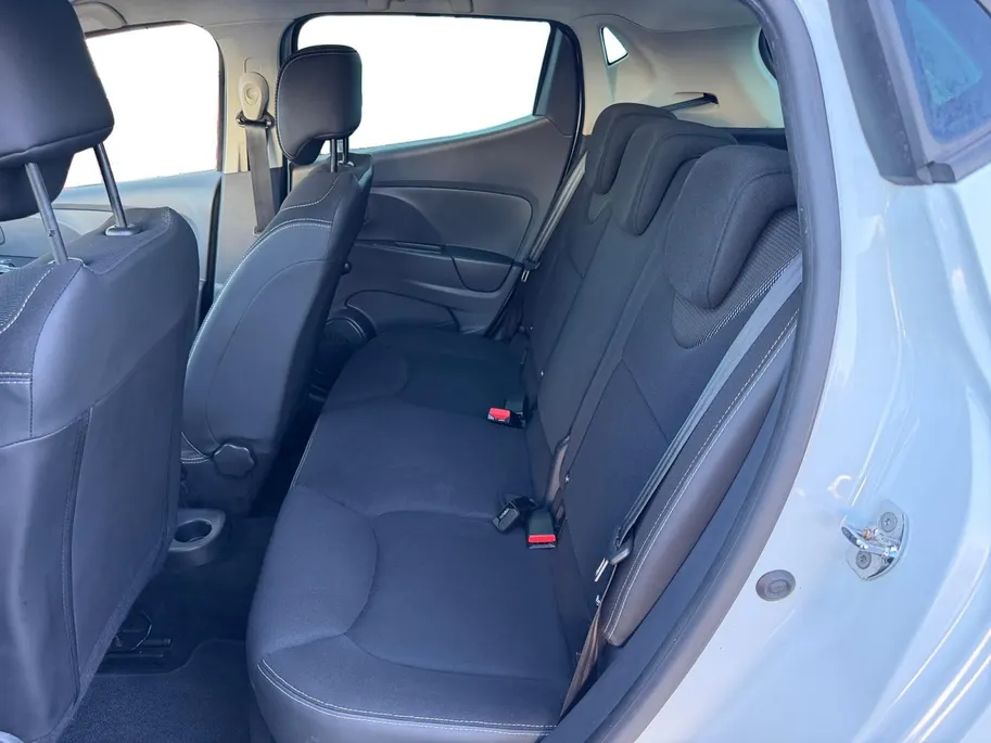 Renault Clio 0.9 TCe Expression | Navigatie | Camera | Airco | Cruise Control | 12 MAANDEN GARANTIE |