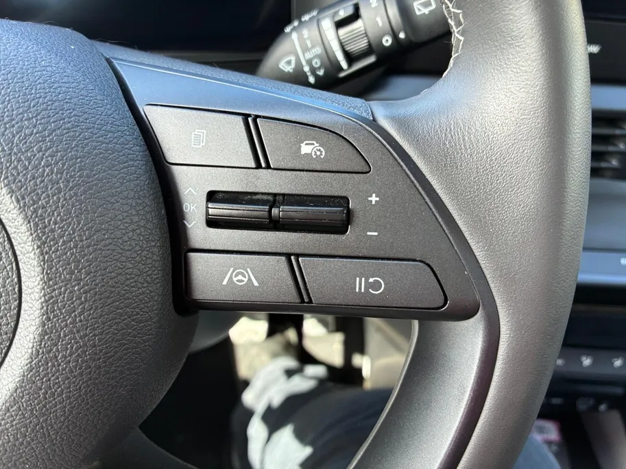 Hyundai Bayon Premium | Clima | Uniek |SUPER GAVE ACTIE, EXTRA DEMO KORTING en INCLUSIEF FABRIEKSGARANTIE! Wordt mee gereden (demo) bezichtiging op afspraak.