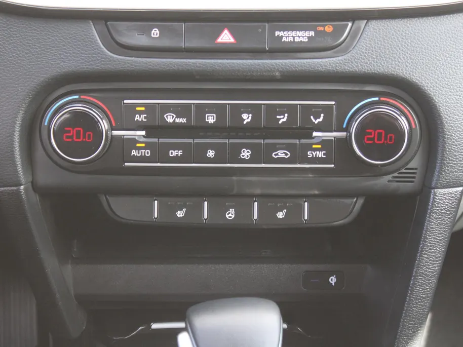 Kia Ceed 1.5 T-GDi DCT7 DynamicPlusLine | BTW Auto | Automaat | Keyless | Stoel verwarming | Navi | Camera | Adap. Cruise |