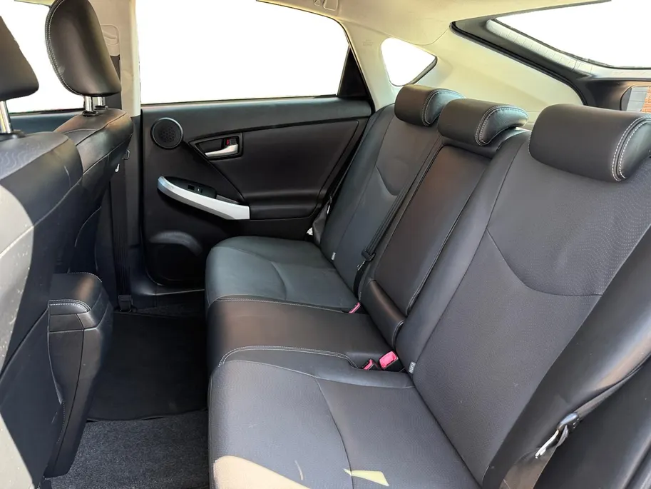 Toyota Prius 1.8 Plug-in Executive Business | 1ste eigenaar! | Volledig dealeronderhouden | NL Auto | Cruise Control | Achteruitrijcamera |