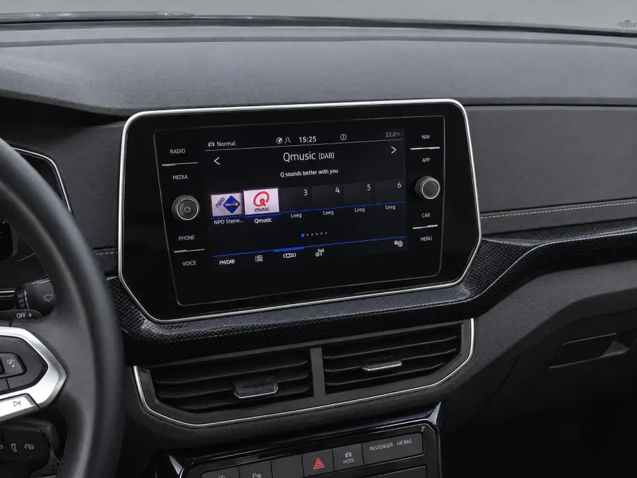 Volkswagen T-Cross 1.0TSI/116PK R-Line · Apple/Android Car Play · Camera + Parkeersensoren · Dodehoeksensor · Garantie t/m 24-02-2028