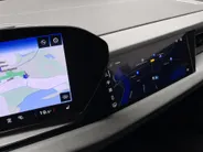 Audi Q6 e-tron Advanced quattro 100 kWh 388PK · Panoramadak · Leder · Trekhaak · 360°Camera · Garantie t/m 25-10-2030 of 100000km.