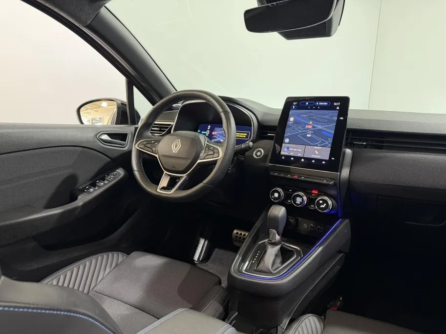 Renault Clio 145PK E-Tech Full Hybrid Esprit Alpine Automaat | Stoelverwarming | 9,3' Navi | Bose Audio | Climate Control | Apple CarPlay/Android Auto | Adaptive Cruise Control | Digital Cockpit | Full LED |