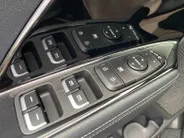 Kia e-Niro DynamicPlusLine 64 kWh | Climate control | Navigatie | Parkeercamera | Stoel + stuurverwarming | Keyless | Schuif-kanteldak | Line assist |