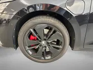 Škoda Octavia Combi 1.4 TSI 245pk DSG RS iV PHEV Business · Camera · Apple/Android Car Play · Sfeerverlichting · Steoverwarming · Navigatie · 18'' Inch ·