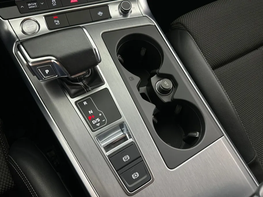 Audi A6 Avant 45 TFSI S-Line DSG Automaat | 245 PK | 2 X S-Line | Audi Sport Wielen