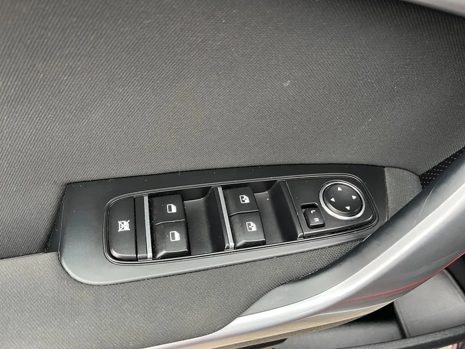 Kia XCeed 1.0 T-GDi ComfortLine | Gratis beurt bij aflevering | All seasons banden | Apple Carplay | Android Auto | Achteruitrijcamera | Climate control | Stoelverwarming | Stuurverwarming |