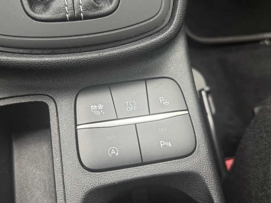 Ford Fiesta 1.0 EcoBoost Hybrid Titanium | Airco | Achteruitrij Camera | Navigatie | 12 maanden garantie! |
