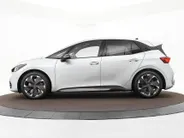 CUPRA Born Adrenaline 62 kWh 230pk · 95,6% · Camera · Apple/Android Car Play · Stuur- & Stoelverwarming · ACC · 19'Velgen · Keyless ·