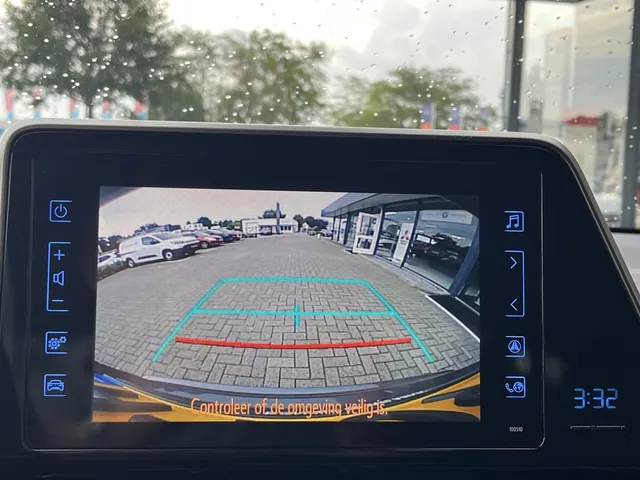 Toyota C-HR 1.2 Dynamic | Stuur en Stoelverwarming