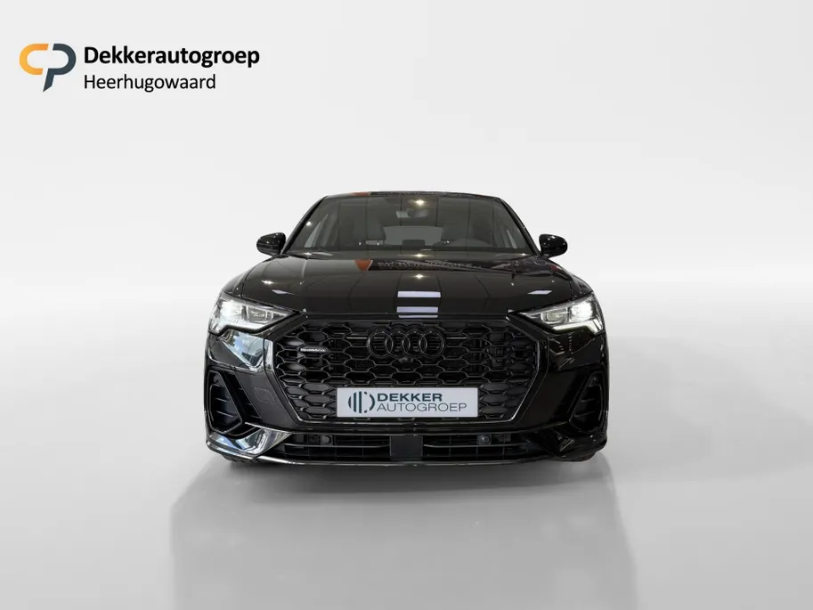 Audi Q3 Sportback 45 TFSI quattro edition one Black Pack - Pano-schuif/kanteldak - Trekhaak