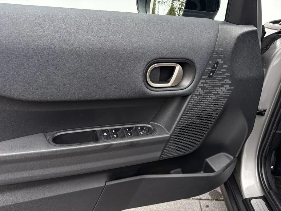 MINI Cooper 5-deurs Cooper C Essential