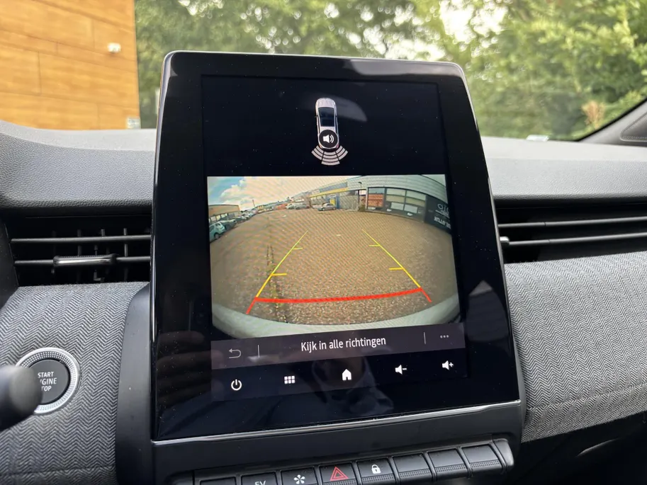 Renault Clio 1.6 E-Tech Full Hybrid 145 techno | Apple CarPlay/Android Auto | Climate Control | Cruise Control | Full LED | Camera | Parkeersensoren | Digital Cockpit | Licht & Regen Sensor |