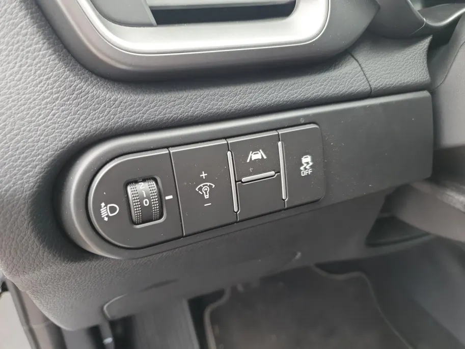 Kia Ceed Sportswagon 1.5 T-GDi DynamicLine | Navigatie | Camera | Apple Carplay / Android Auto | Parkeersensoren achter | Climate control |