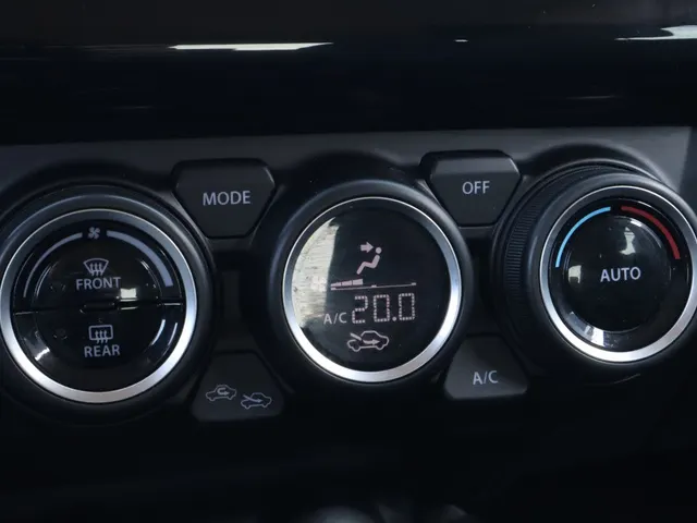 Suzuki Swift 1.2 Style Hybrid Adaptive Cruise | Carplay | Keyless