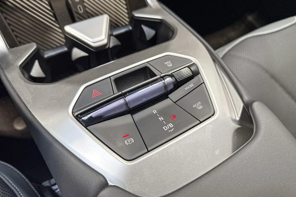 BMW iX3 50 xDrive 113 kWh