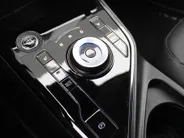 Kia Niro EV Edition Advanced 64.8 kWh | Stuur-/stoelverwarming | Elektr. stoelverstelling | Camera | Cruise adapt. | 17'LM | Clima | 17% bijtelling |