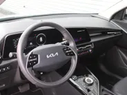 Kia Niro 1.6 GDi Hybrid DynamicPlusLine | Schuif-/kanteldak | Stuur-/stoelverwarming | Cruise adapt. | Camera | Clima | 16' LM | Navi |