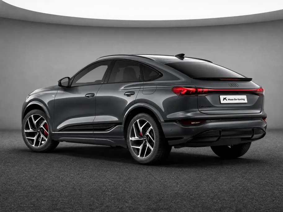 Audi Q6 e-tron Sportback S edition performance 100 kWh 306 PK · Adaptieve luchtvering · Tech pro · Glazen panoramadak