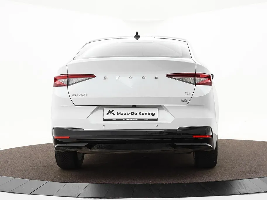 Škoda Enyaq Coupe iV 60 180pk · SOH 94,1% · Panoramadak · Camera · Apple/Android Car Play · 19'Velgen · Sfeerverlichting · Elek. Inklapbare Spiegels ·