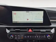 Kia Niro EV Edition 64.8 kWh | Afneembare Trekhaak | Climate Control | Cruise Control | Camera | Navigatie | Stoelverwarming | Stuurverwarming |