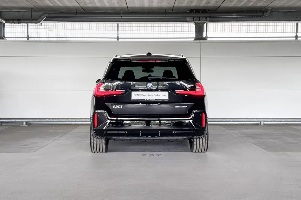 BMW iX1 eDrive20 67 kWh M Sport Edition