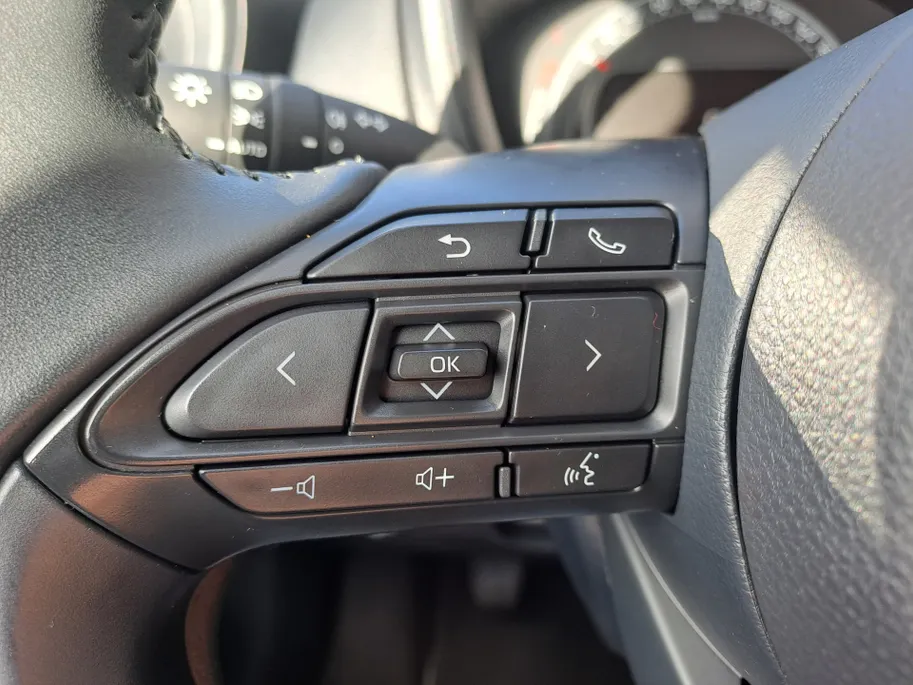 Toyota Aygo X 1.0 VVT-i MT Play | Apple Carplay/Android Auto | Cruise control adaptief | Airco | DAB | Camera
