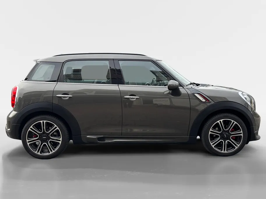 MINI Countryman 1.6 John Cooper Works ALL4 Chili | Pano-dak | Navigatie | 18 Inch | Sportstoelen | Stoel- voorruitverw. |
