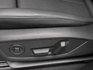 Audi Q6 e-tron Advanced quattro 100 kWh 388PK · Panoramadak · Leder · Trekhaak · 360°Camera · Garantie t/m 25-10-2030 of 100000km.