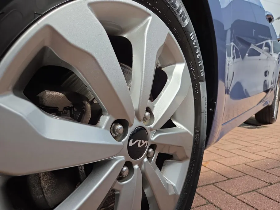 Kia Rio 1.0 T-GDi MHEV DynamicPlusLine | 1e Eigenaar | Dealer onderhouden | Achteruitrijcamera | Android Auto & Apple Carplay | Navigatie | Fabrieksgarantie t/m 6-2030 |