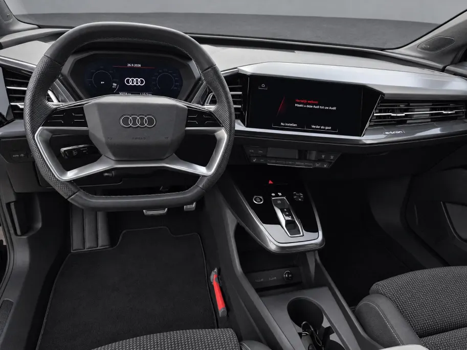 Audi Q4 Sportback e-tron 45 quattro 82 kWh / 285pk S Edition · SONOS · Trekhaak  · Camera  · Elektrische stoelverstelling · Stoelverwarming · Apple/Android Car Play · 20'' ·