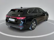 Volkswagen Passat Variant 1.5eTSI/150PK Elegance Business DSG · Trekhaak · Camera · Apple/Android Car Play · Navigatie · Dodehoeksensoren · Massage · Stoelverwarming ·