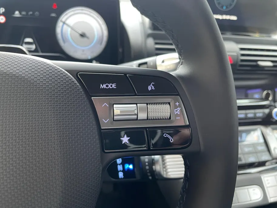 Hyundai Inster Evolve 49 kWh | Nieuw | Uit voorraad leverbaar | Zeer compleet | 360 km range | 360 graden camera | Hyundai Rotterdam - Noord |