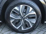 Kia EV6 Plus 77.4 kWh | Stuur-/stoelverwarming + ventilatie | Elektr. stoelverstelling + achterklep | Leer | Warmtepomp | 19' LM | Camera | LED |