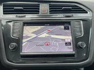 Volkswagen Tiguan 1.4 TSI ACT Highline | Navigatie | Stoelverwarming | Automaat | Adaptive Cruise Control