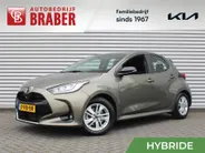 Mazda 2 Hybrid 1.5 Agile | Comfort pakket | Trekhaak | CarPlay | Camera | Stuur-/stoelverwarming | Cruise adapt. | 15' LM |